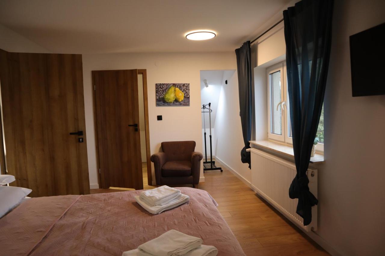 Fratole Villa Nielisz Exterior photo